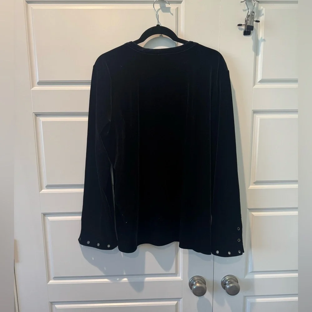Tribal Jeans Black Velvet Grommet Bell Sleeve Witchy Blouse Womens Size X-Large